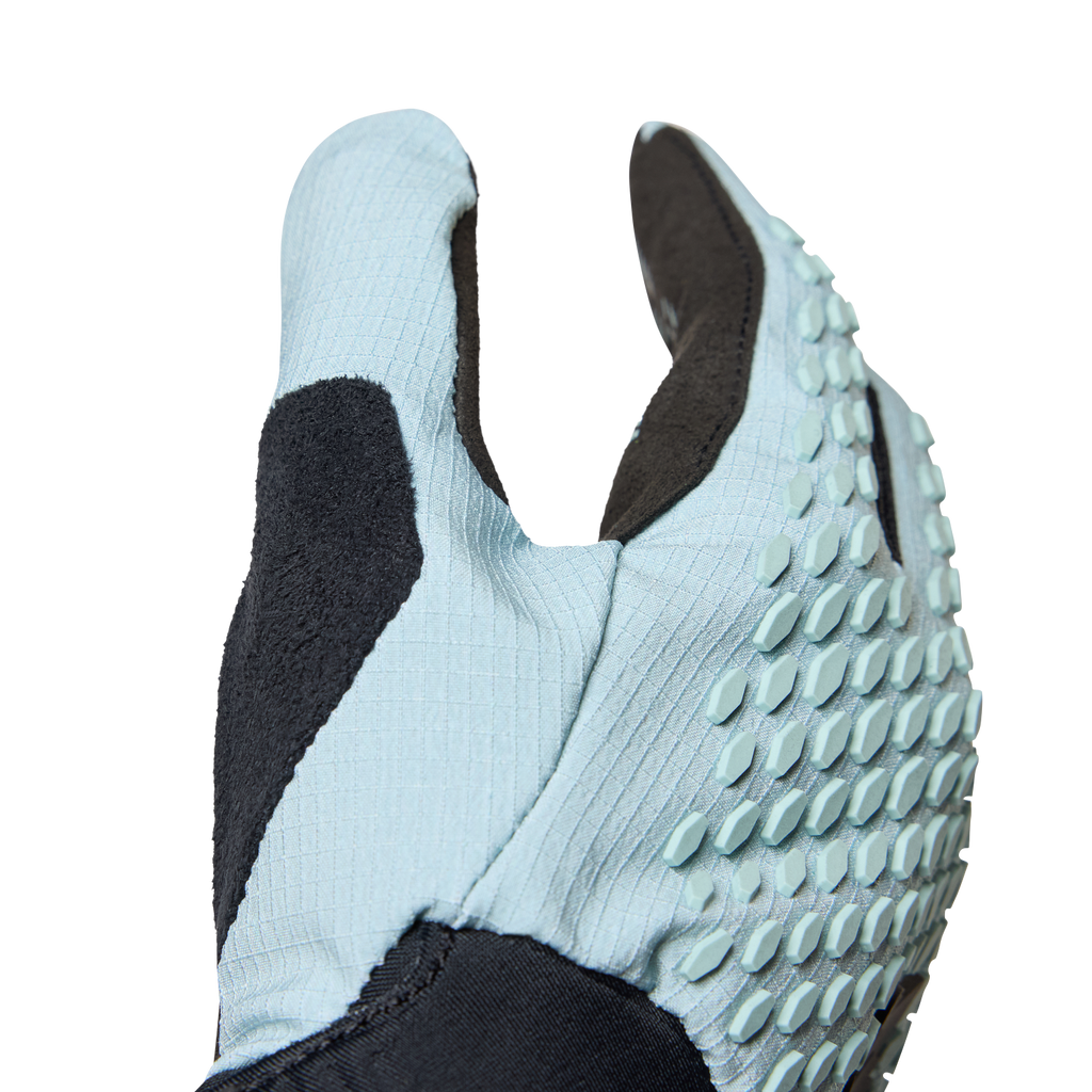 Womens Defend Gloves