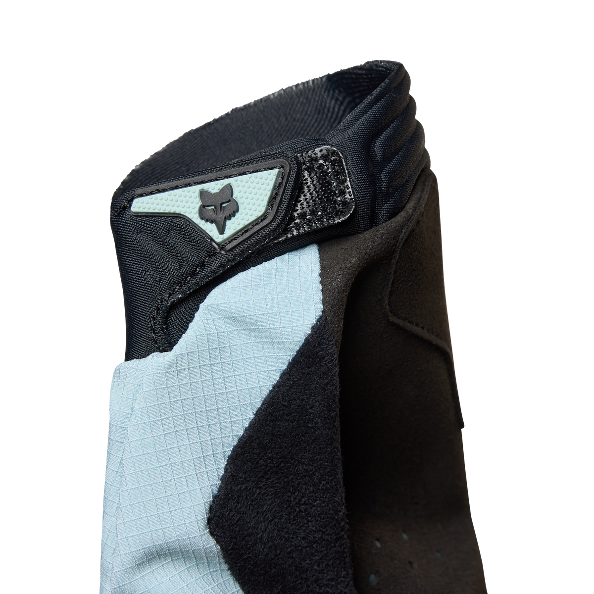 Womens Defend Gloves
